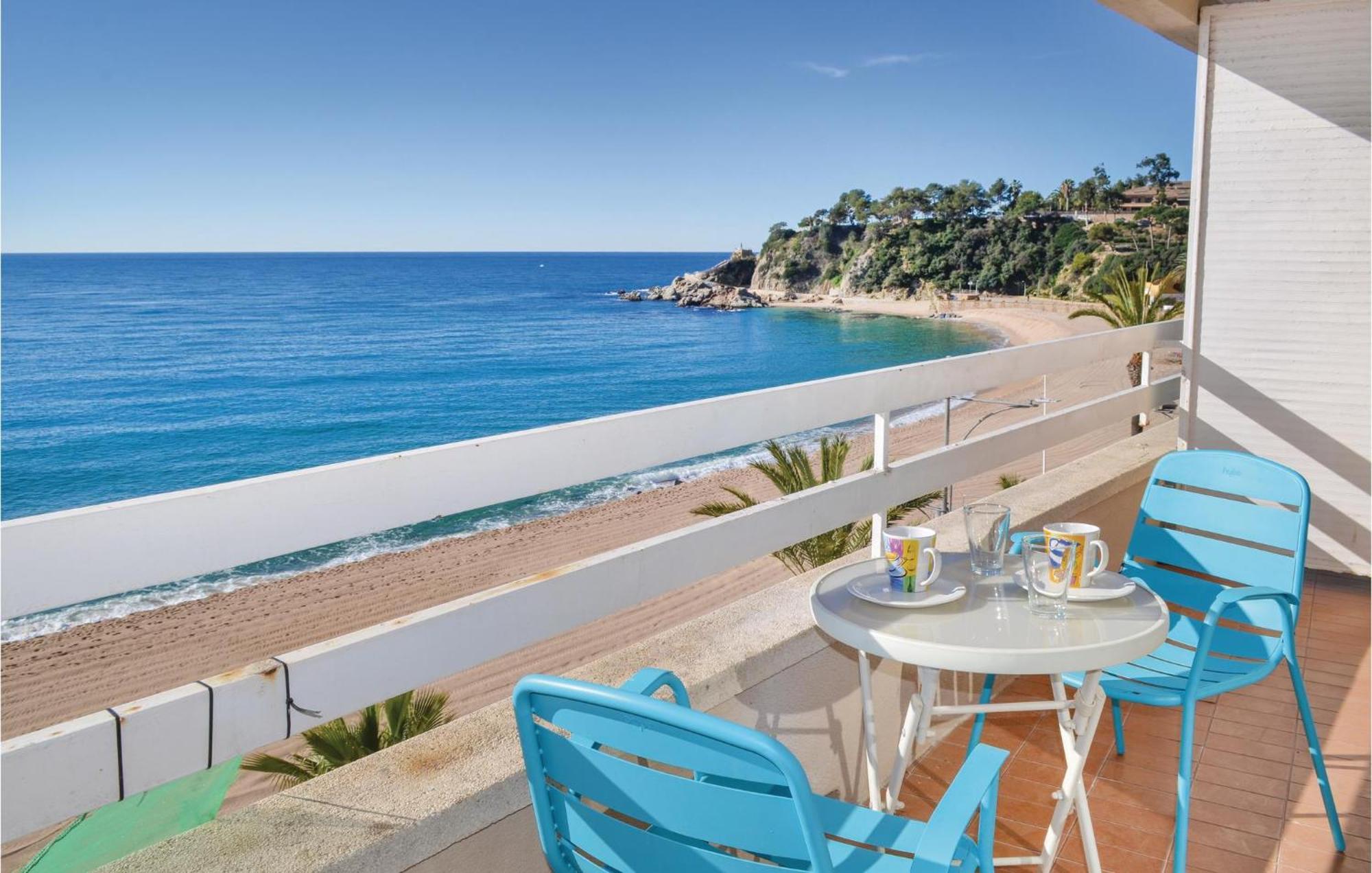 3 Bedroom Beautiful Apartment In Lloret De Mar Exterior foto